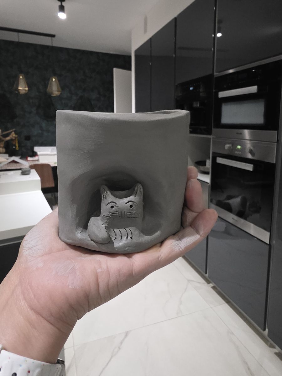 Cat in a Cup — raw clay